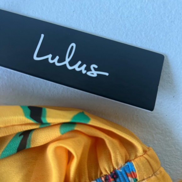 LuLu’s NWOT Tropical Paradise Floral Off Shoulder Ruffled Maxi Dress Sz Small - Picture 12 of 16